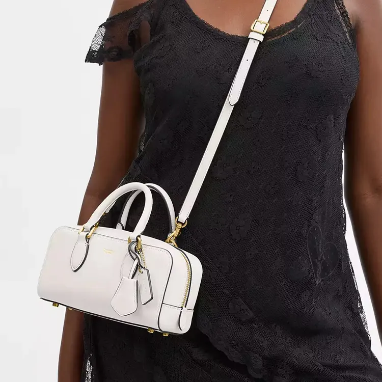COACH Bowery Glove Tanned Leather Shoulder Bag, Crossbody Bag, Handbag Medium Size Women's Chalk-7
