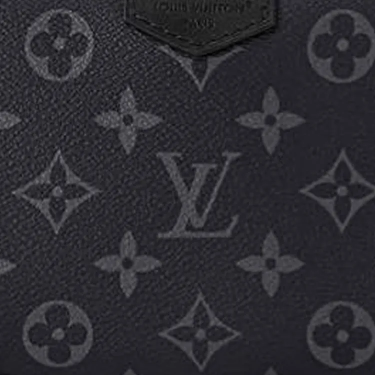 LOUIS VUITTON Trocadéro Wearable Wallet-4