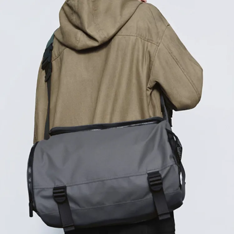 URBAN REVIVO Fabric Shoulder Bag, Crossbody Bag Regular Men's Black-5