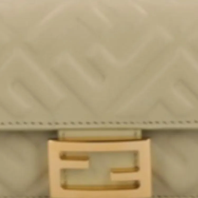 FENDI Baguette Lambskin Wallet Women's Green-3