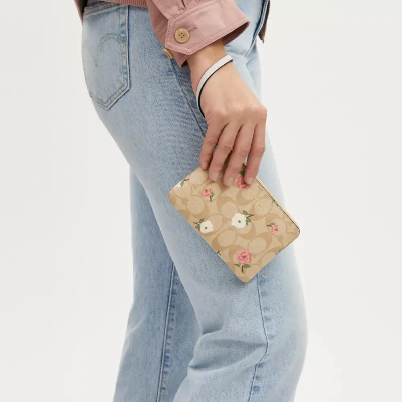 COACH Corner Zip Canvas Clutch Small Size Women's Gold & Light Khaki Chalk Multicolor-4
