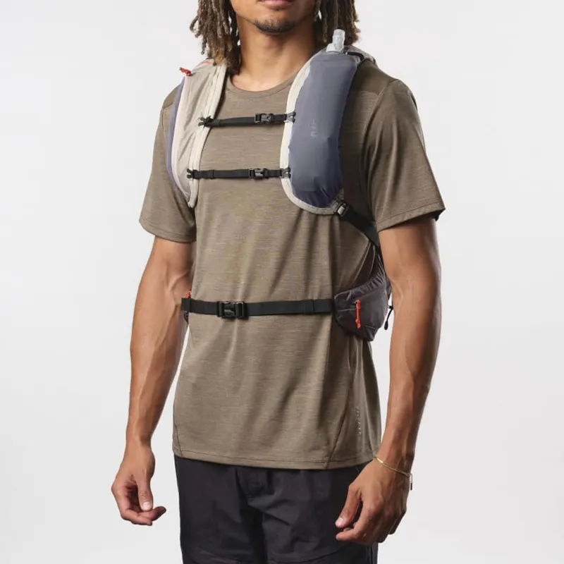 SALOMON Polyester With Nylon Spandex And EVA Outdoor Hiking Bag Backpacks Unisex Feather Gray-4