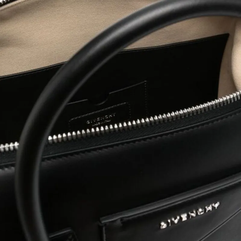 Givenchy Handbags-3