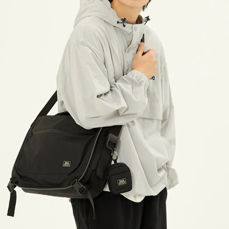 Lee Nylon Messenger Bag, Shoulder Bag Regular Unisex Black-2