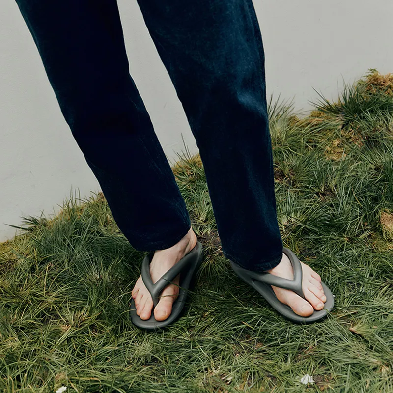 TAW&TOE Flip Flops Unisex Dark Gray-7