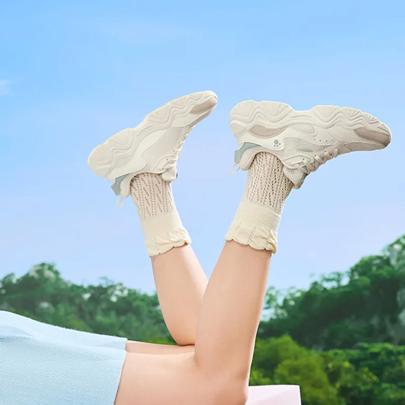 361° Cute Paw 2 Cushioning Wear Resistant Low Top Casual Shoes Women's Feather White-9