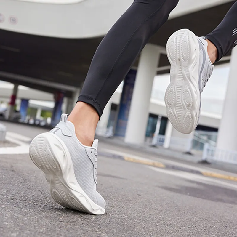 361° Light Feathers Cushioning Anti Slip Wear Resistant Breathability Low Top Running Shoes Men's Photon Gray-9
