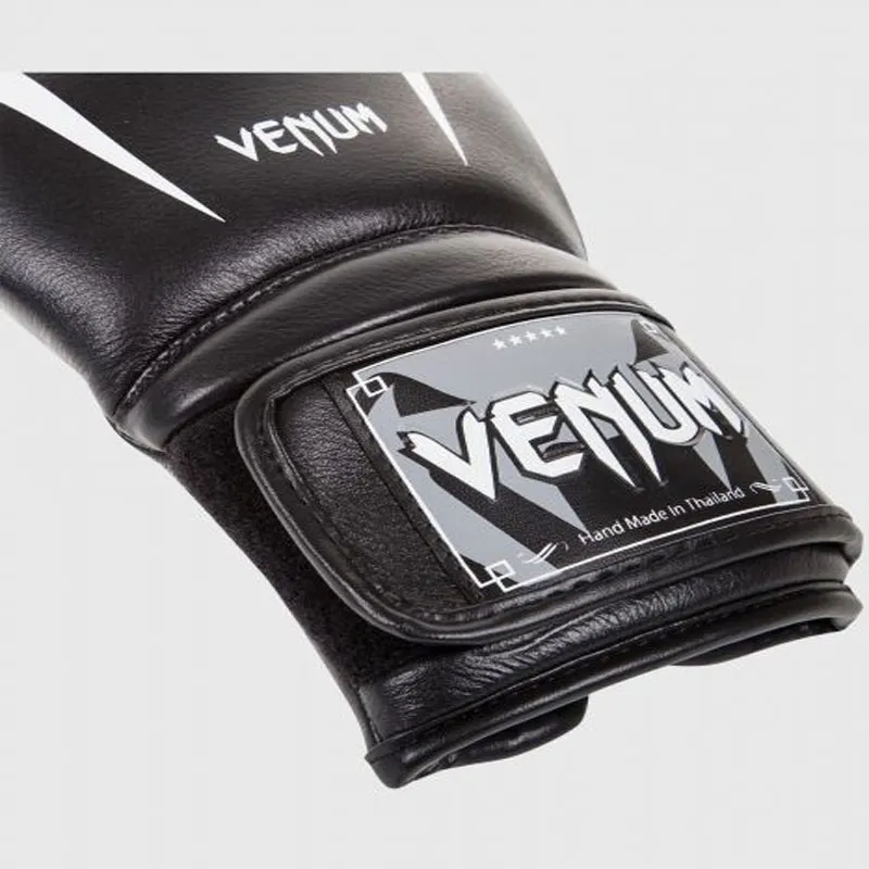 VENUM Boxing Gloves-3