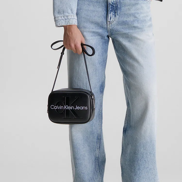 CALVIN KLEIN Polyurethane Shoulder Bag Crossbody Bag Small Size Women's Trendy Black-3