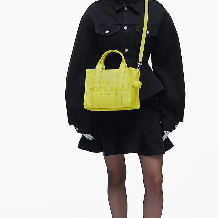 MARC JACOBS The Leather Small Tote Bag-5