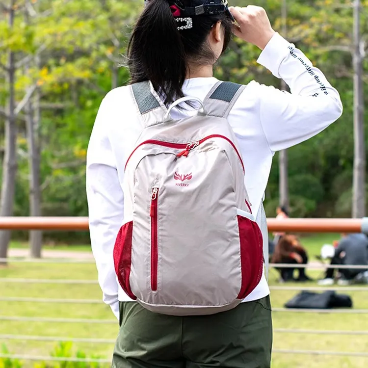 Jiang Qi Polyamide Backpack 25 Unisex Light Gray Red-3