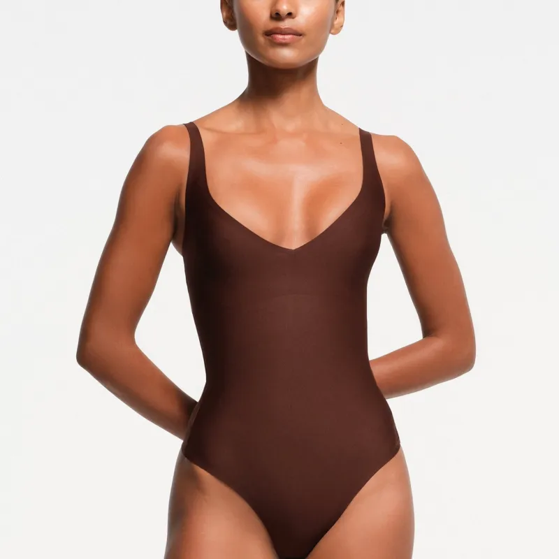 SKIMS FW24 BODY CORE SCULPT PLUNGE THONG BODYSUIT Shapewear Women's COCOA/Cocoa-1