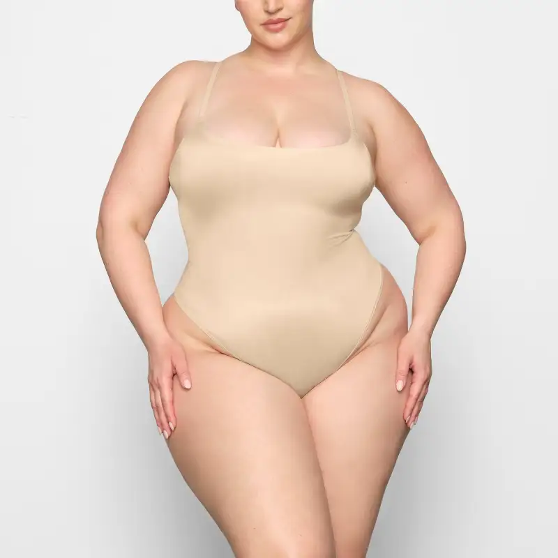 Skims Barely There Scoop Bodysult Bodysuits Women's SAND/Sand-1