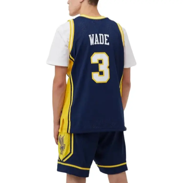 Mitchell Ness 2002/03 Hardwood Classics Dwyane Wade Marquette Golden Eagles Swingman Jersey-4