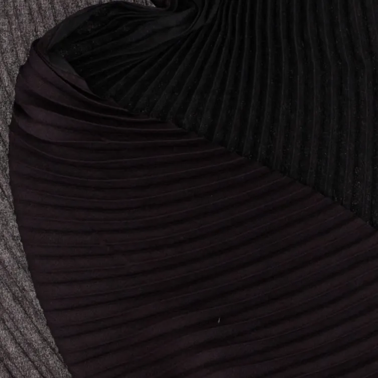 ISSEY MIYAKE Polyester Silk Wool Knit Scarves Women's Black-3