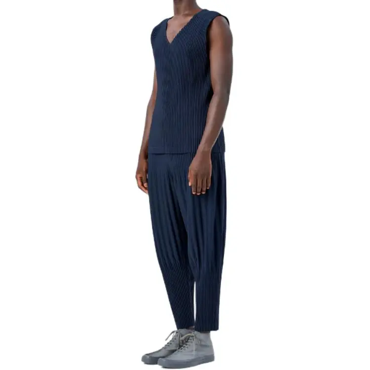 ISSEY MIYAKE Tank Tops Men Marine Blue-3