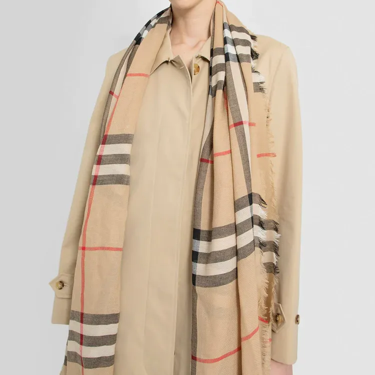 Burberry Checked Frayed Edge Scarf-3