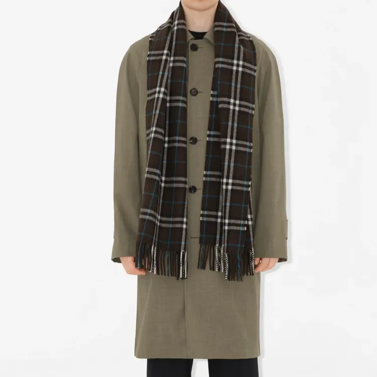 Burberry Vintage Check Cashmere Scarf-2