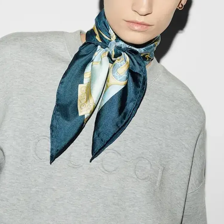 GUCCI Gg Horsebit Scarf-2