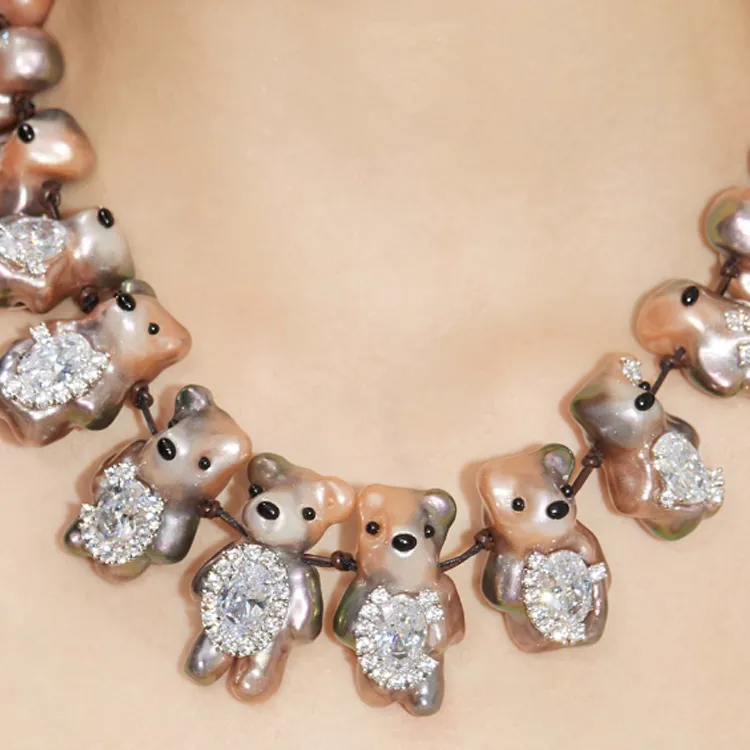 YVMIN Mini Pearlescent Bear Pearl Necklace-1
