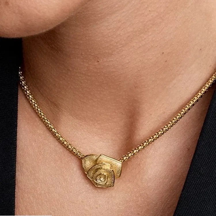 Pandora Gold Plated Pendants Women's Gold-2