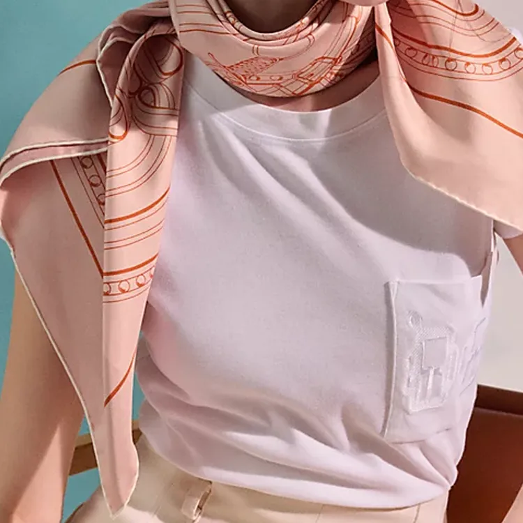 HERMES Mulberry Silk Scarves Women's Beige-2