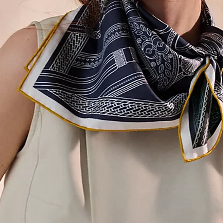 HERMES Mulberry Silk Scarves Women's Black/Green-2