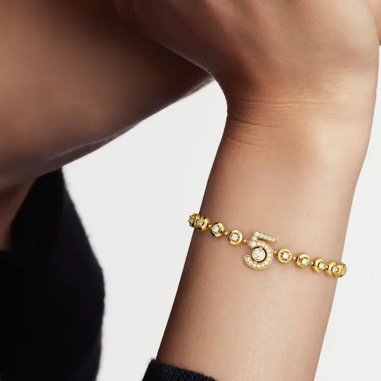 CHANEL 18K Gold Bracelets Unisex Gold-2
