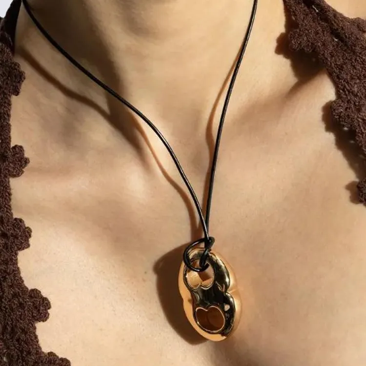 TORY BURCH Leather Necklace-2