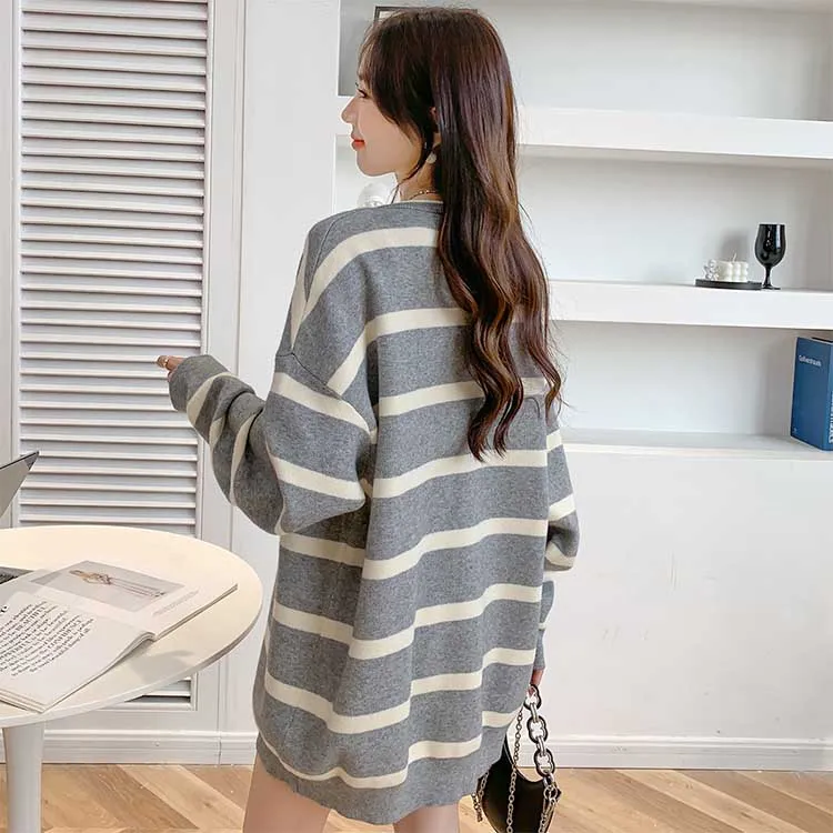 Mokana Knitwear Women's-1
