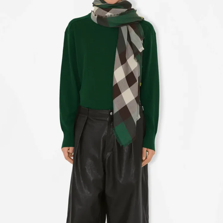 Burberry Check-Printed Frayed-Edge Scarf-3