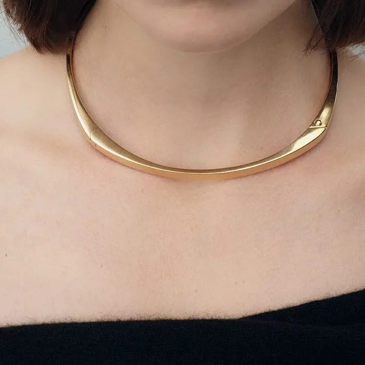 TOTEME Brass Coated Necklaces Unisex Gold-4