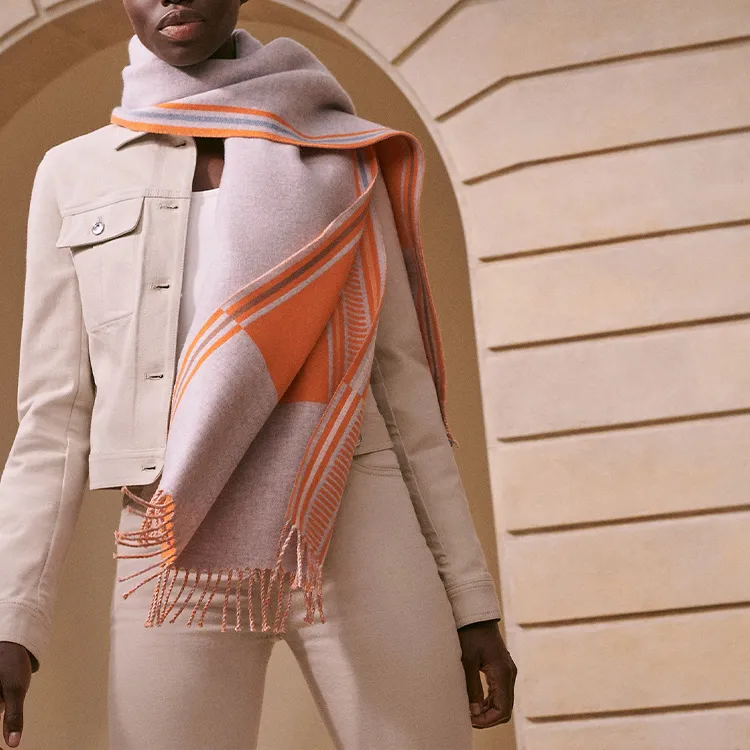 HERMES Shawls Women's-1