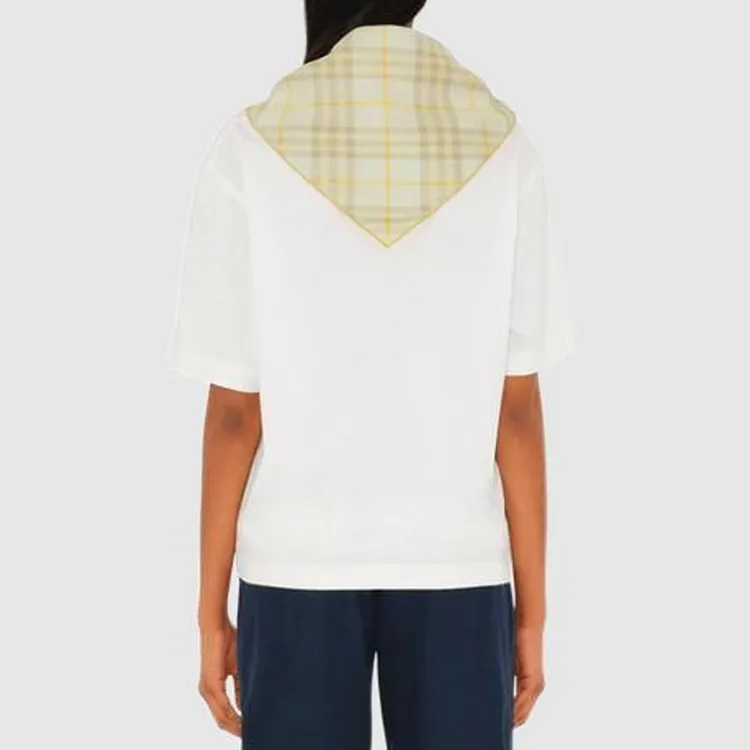 Burberry Checked Finished Edge Scarf-2