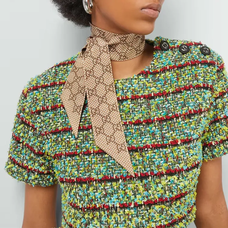 GUCCI Gg Printed Neck Bow-2