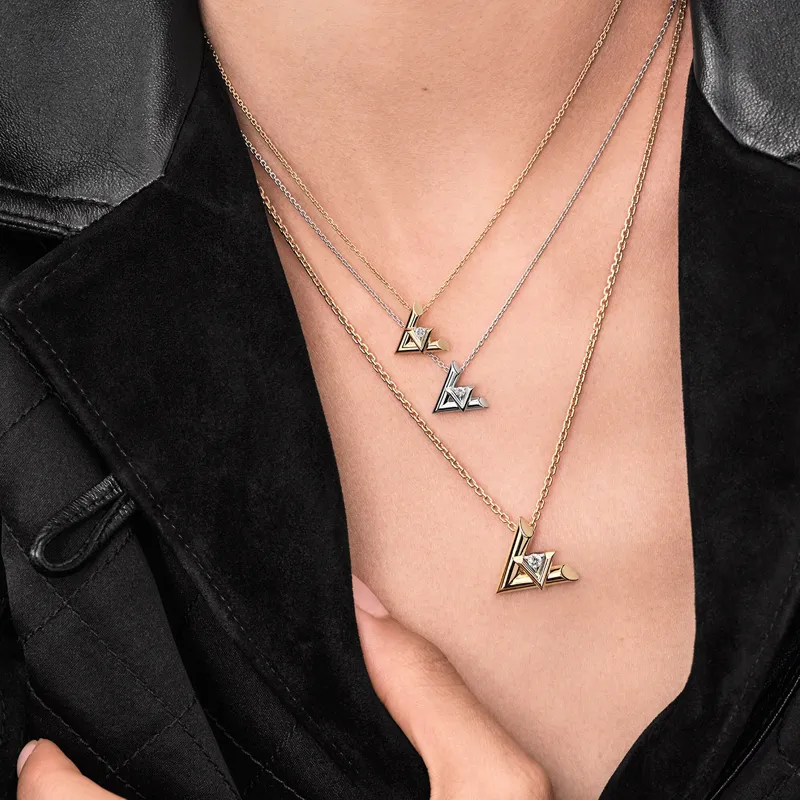 LOUIS VUITTON 18K White Gold Necklaces Women's Silver-4
