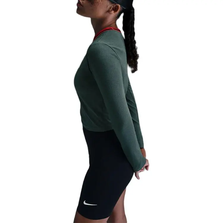 Nike Sportswear Chill Knit Women's Slim Long-Sleeve Cropped Graphic T-Shirt-3