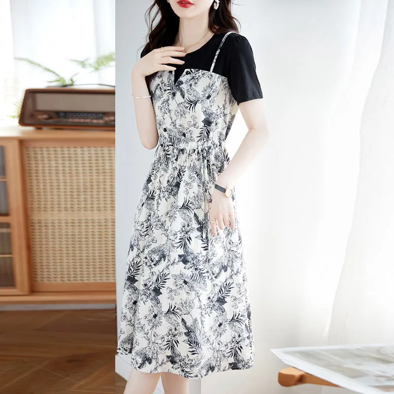 Still Quiet Short Sleeved Dresses Women's Black Beige-3