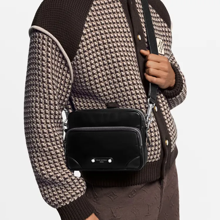 LOUIS VUITTON Nil-5