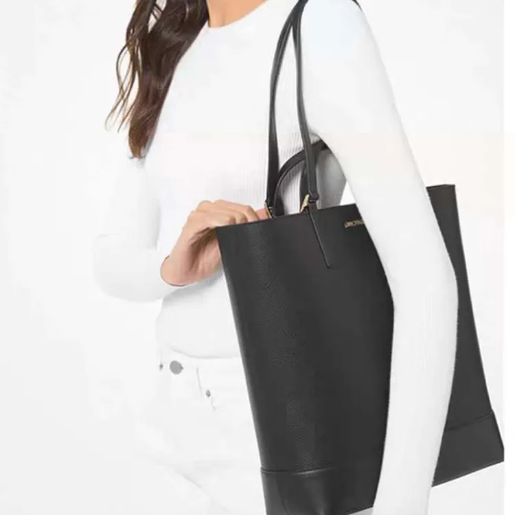 MICHAEL KORS Kelli Cow Leather Handbag Tubas Women's Black-2
