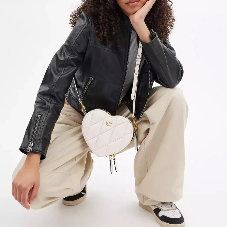 COACH Heart Nappa Leather Heart-Shaped Bag Shoulder Bag Crossbody Bag Small Size Women's White-3