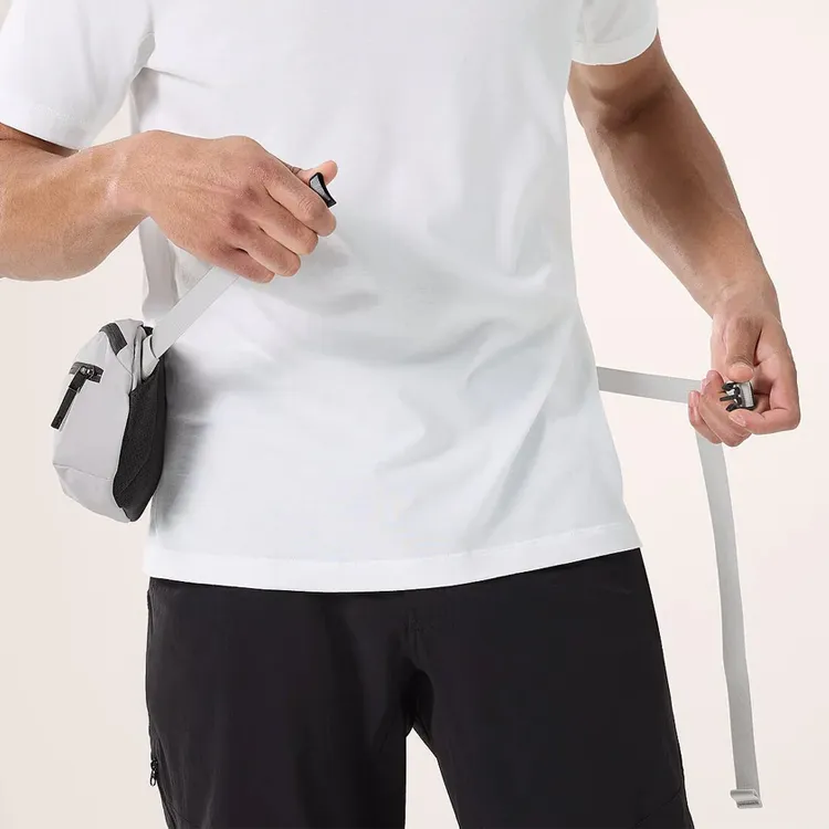 Arcteryx Mantis Recycled Polyester Fanny Pack Unisex Gray-5