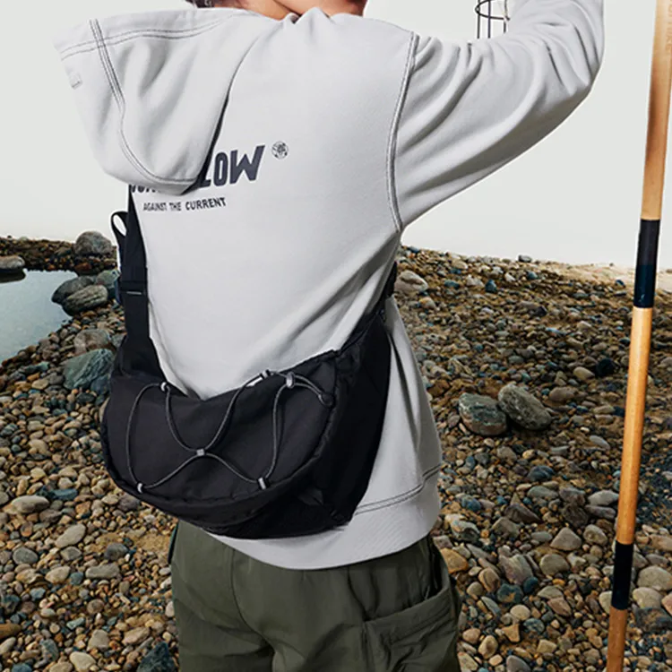 LINING CF Tracing Sling Bags Black-2