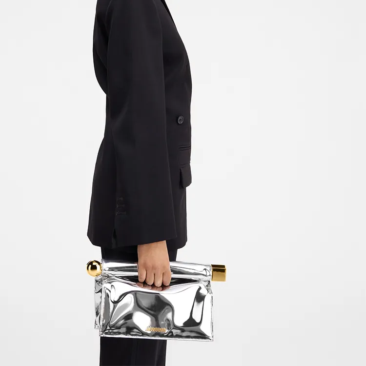 Jacquemus The Rond Carré Clutch-4
