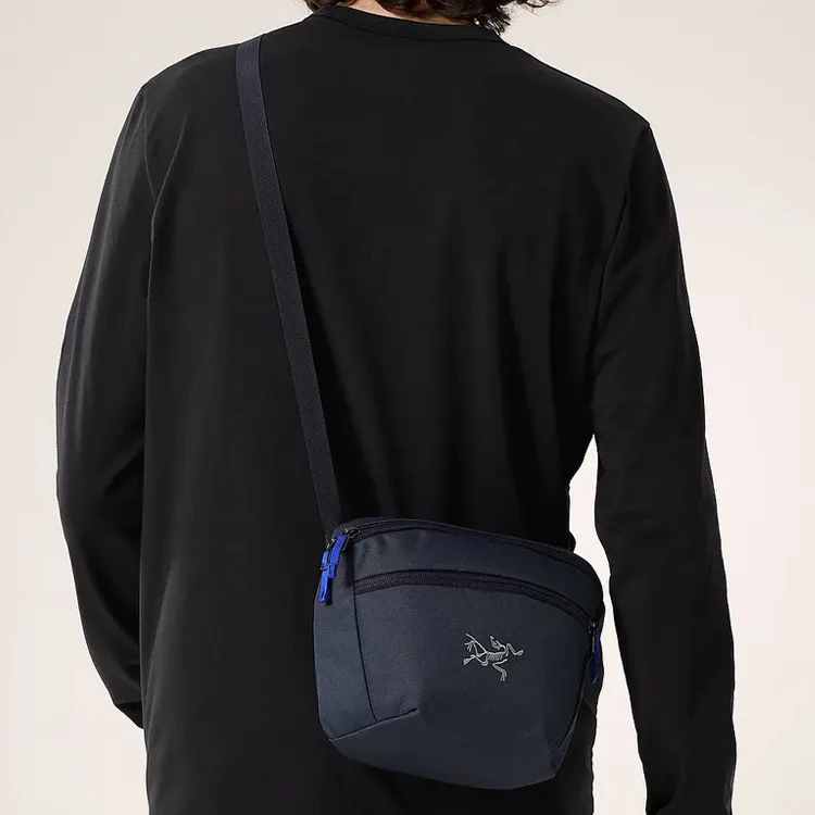 Arcteryx Recycled Polyester Fanny Pack Unisex Sapphire Black With Active Color-5