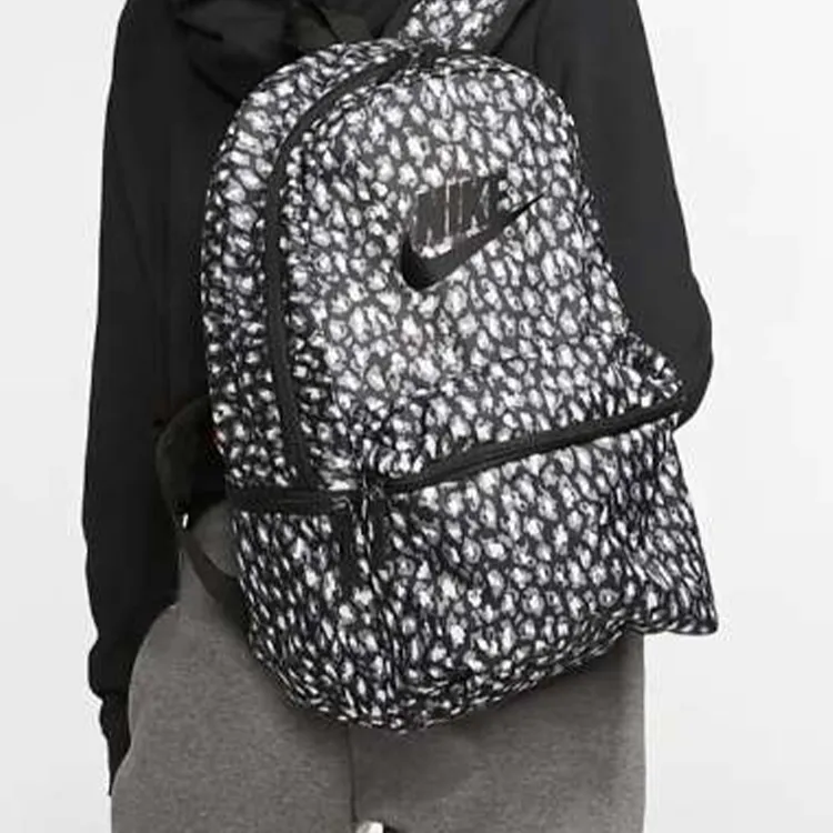 Nike Polyester Backpack Regular Unisex Black & Silver-7