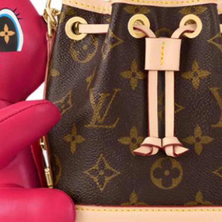 LOUIS VUITTON Nano Noé-7