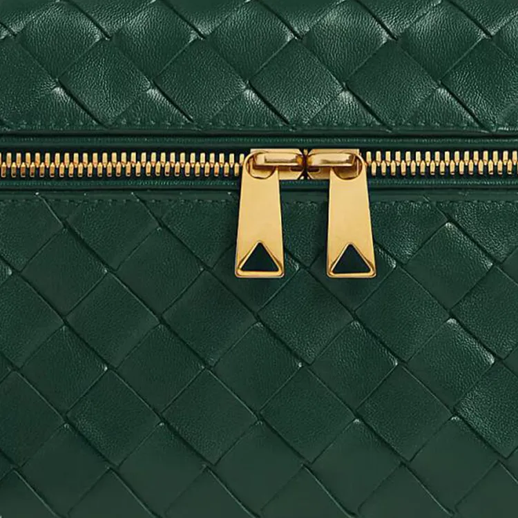 Bottega Veneta Intrecciato Calfskin Makeup Bag Women's Jadeite Green-4