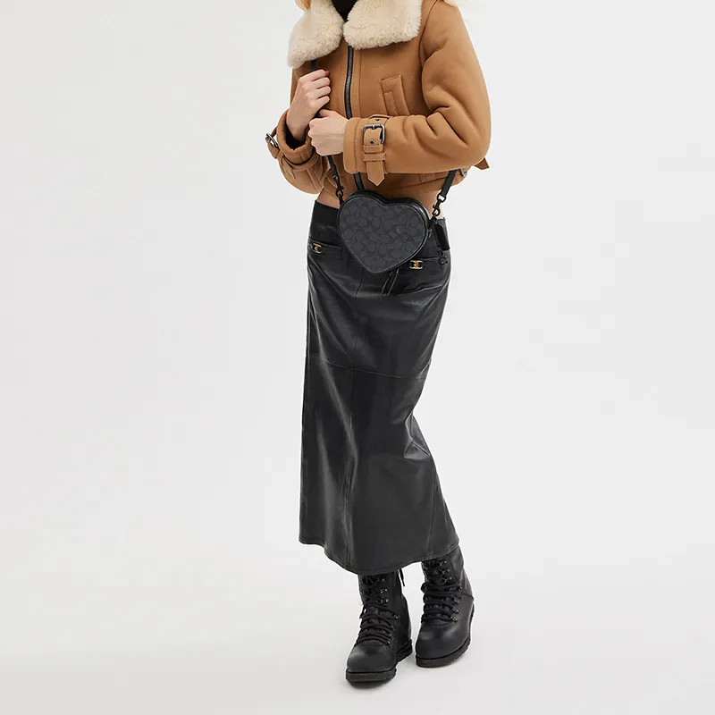 COACH Heart Crossbody Bags-4