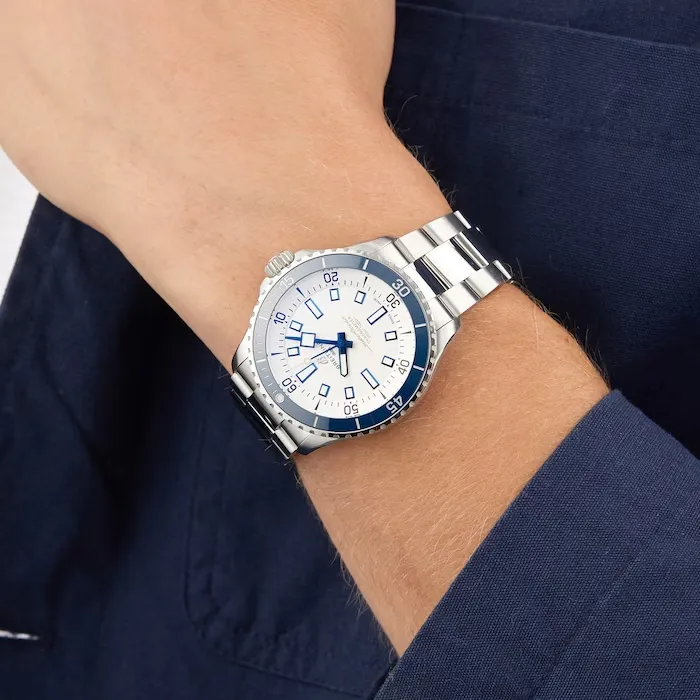 Breitling Men Super Ocean Collection Watch-4